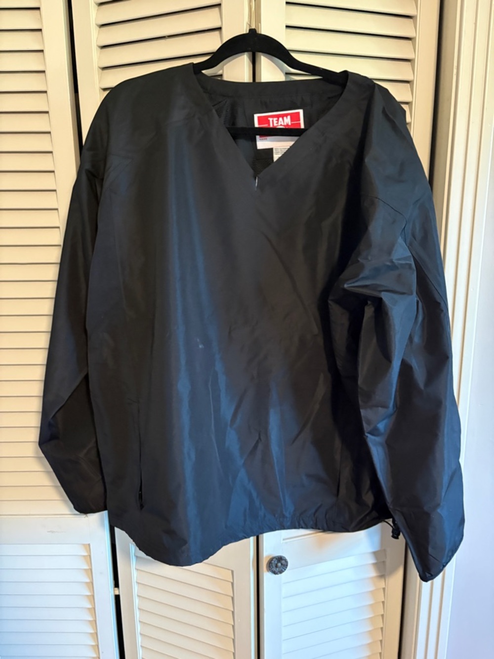 TEAM Black V-Neck Windbreaker Pullover Jacket for Men